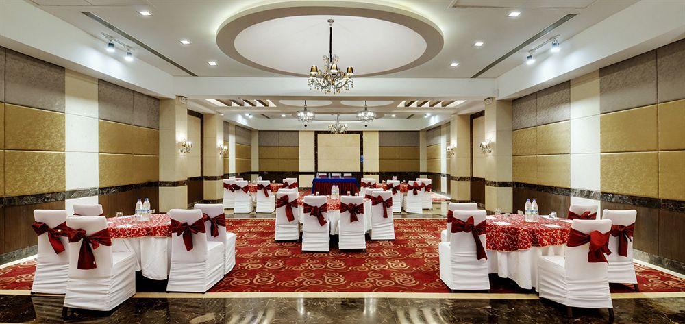 Quality Inn Gurgaon Ngoại thất bức ảnh